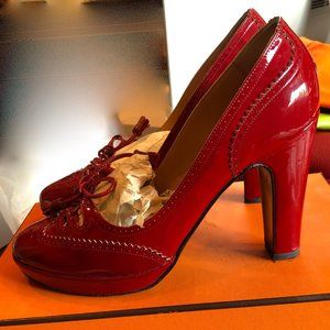 HERMES ROUGE RED PATENT JILL PLATFORM PUMP GHILLIES TIE SHOE SIZE 38 IN BOX
